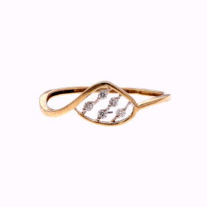 ONE YELLOW GOLD RING WITH (5) NATURAL DIAMONDS