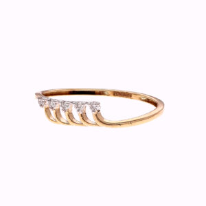 one yellow gold ring, with (5) natural diamond