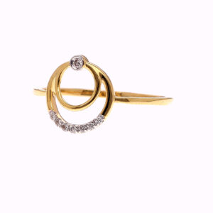 ONE YELLOW GOLD RING WITH 8 NATURAL DIAMONDS