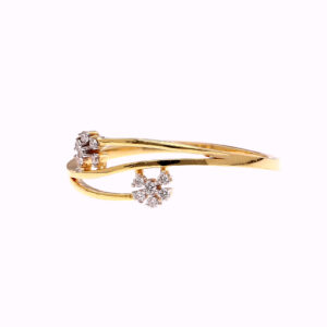 one yellow gold ring, with (12) natural diamond