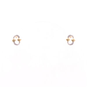 one yellow gold pair of earrings with 8 natural diamonds