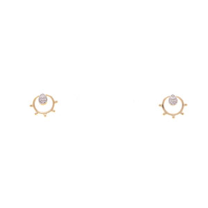 one yellow gold pair of earrings with 8 natural diamonds