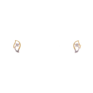 one yellow gold pair of earring with 8 naturall diamond