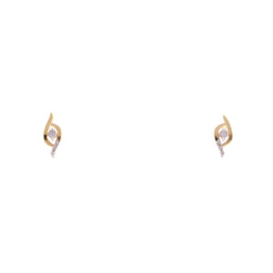 one yellow gold pair of earring with 8 natural diamond