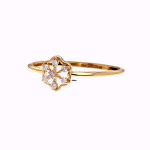 ONE YELLOW GOLD RING WITH 7 NATURAL DIAMONDS