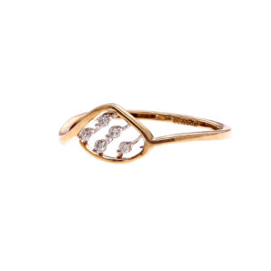 ONE YELLOW GOLD RING WITH (5) NATURAL DIAMONDS