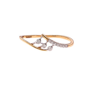 ONE YELLOW GOLD RING WITH (10) NATURAL DIAMONDS