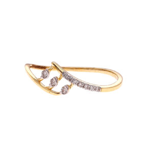 one yellow gold ring, with (10) natural diamond