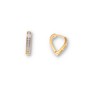 Minimal Diamond Earrings with Modern Finish