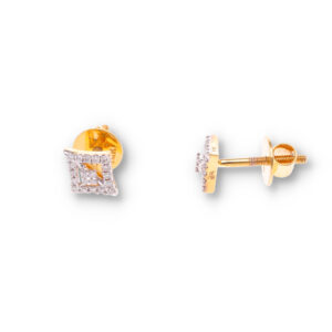 Minimal Diamond Earrings with Modern Finish