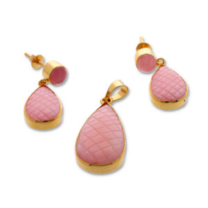 Modern Gold Pendant & Earring Set in Premium Finish