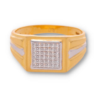 Classic Gold Ring with Elegant Finish