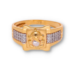Classic Gold Ring with Elegant Finish