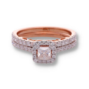 Classic Gold Ring with Elegant Finish