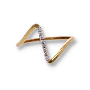 Modern Diamond Ring in Gold