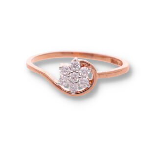 Classic Gold Ring with Elegant Finish