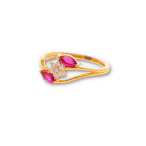 Classic Gold Ring with Elegant Finish