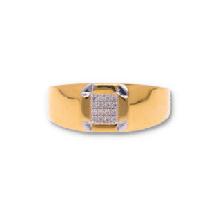 Classic Gold Ring with Elegant Finish