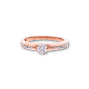 Classic Gold Ring with Elegant Finish