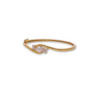 Timeless Gold Bracelet