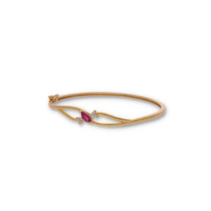 Timeless Gold Bracelet