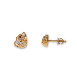 Minimal Diamond Earrings with Modern Finish