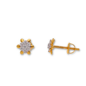 Minimal Diamond Earrings with Modern Finish