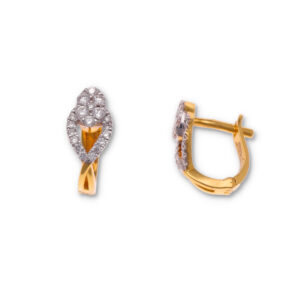 Minimal Diamond Earrings with Modern Finish