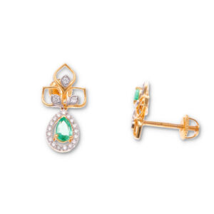 Minimal Diamond Earrings with Modern Finish