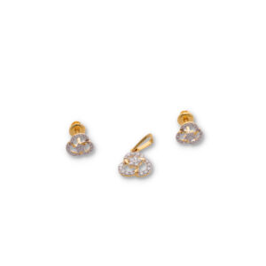 Sunehrie Elegant Pendant and Earring Set