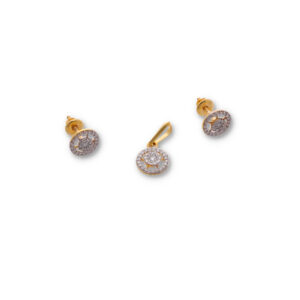 Sunehrie Elegant Pendant and Earring Set