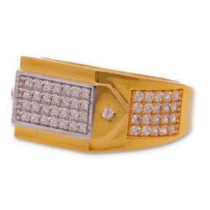 Classic Gold Ring with Elegant Finish