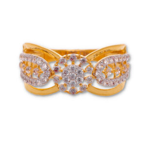 Classic Gold Ring with Elegant Finish