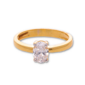 Classic Gold Ring with Elegant Finish