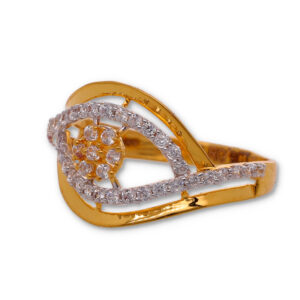Classic Gold Ring with Elegant Finish