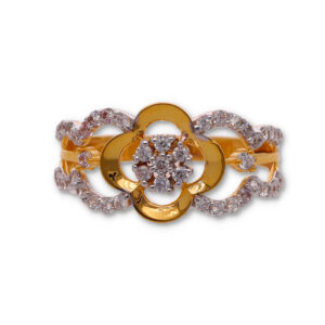 Classic Gold Ring with Elegant Finish