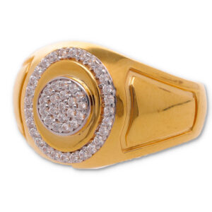 Classic Gold Ring with Elegant Finish