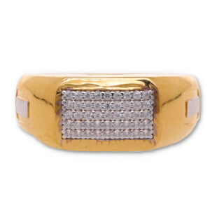 Classic Gold Ring with Elegant Finish