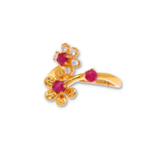 Classic Gold Ring with Elegant Finish