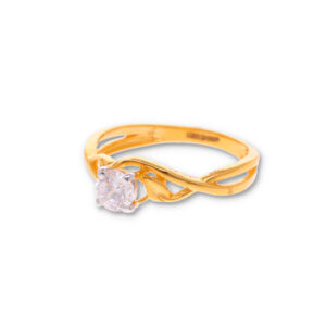 Classic Gold Ring with Elegant Finish