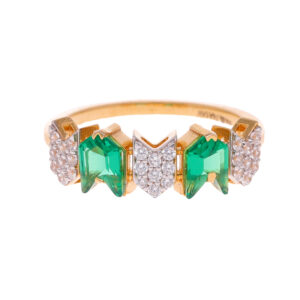Classic Gold Ring with Elegant Finish